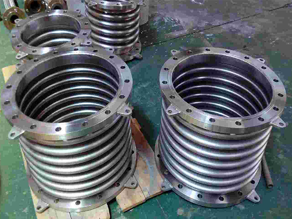 长春波纹管补偿器