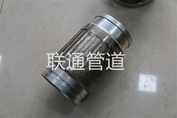 直埋补偿器安装图方向