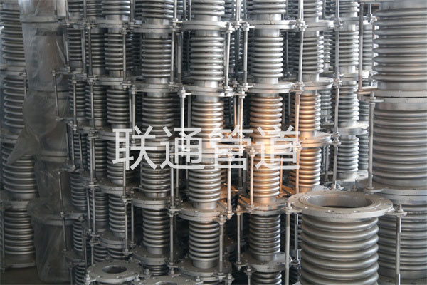 横向型补偿器原理