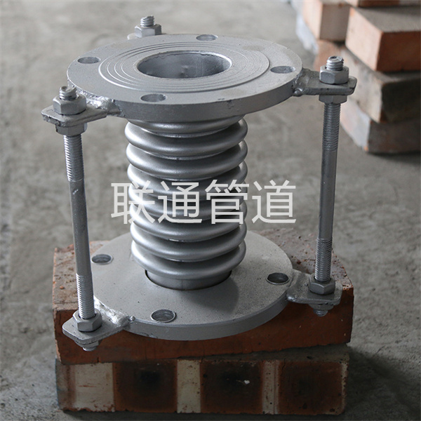 燃气管线上常用的补偿器